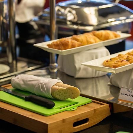 Patra Bandung Hotel Eksteriør billede