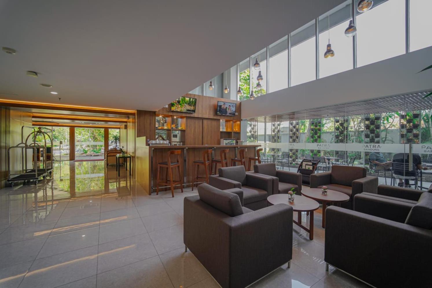 Patra Bandung Hotel Eksteriør billede