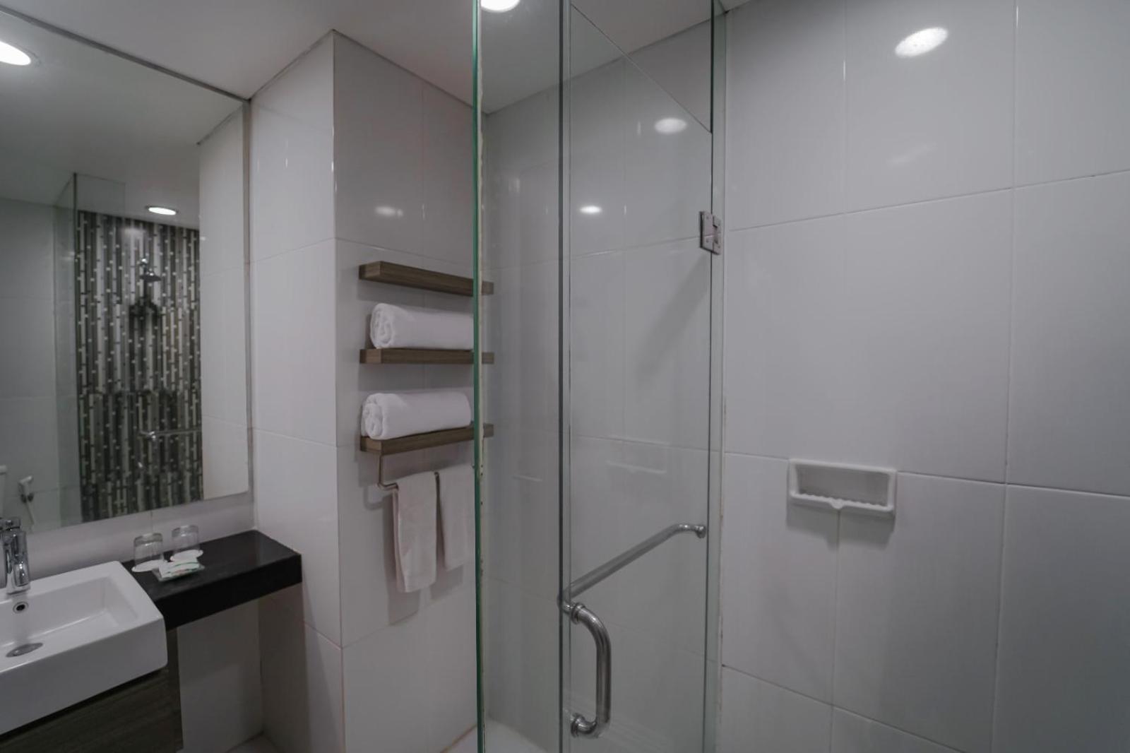 Patra Bandung Hotel Eksteriør billede