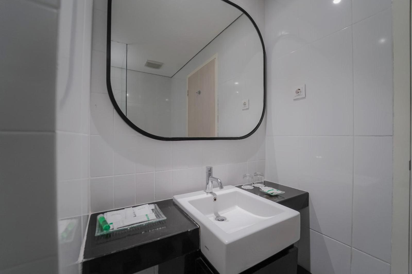 Patra Bandung Hotel Eksteriør billede