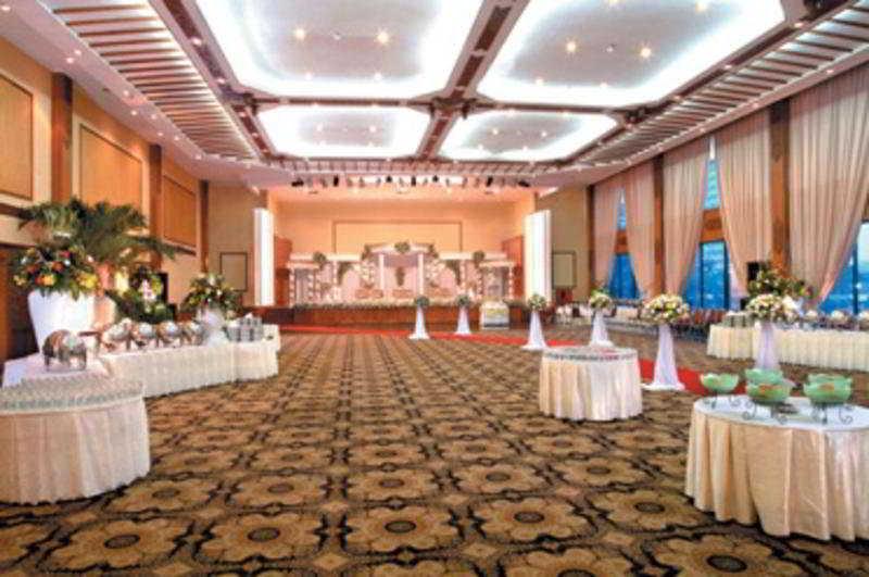Patra Bandung Hotel Eksteriør billede